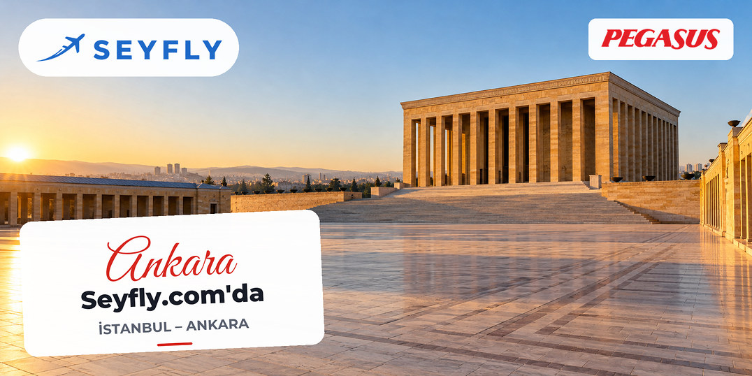 Rasattepe üzerindeki Anıtkabir'in sütunlu cephesi ve geniş meydanı