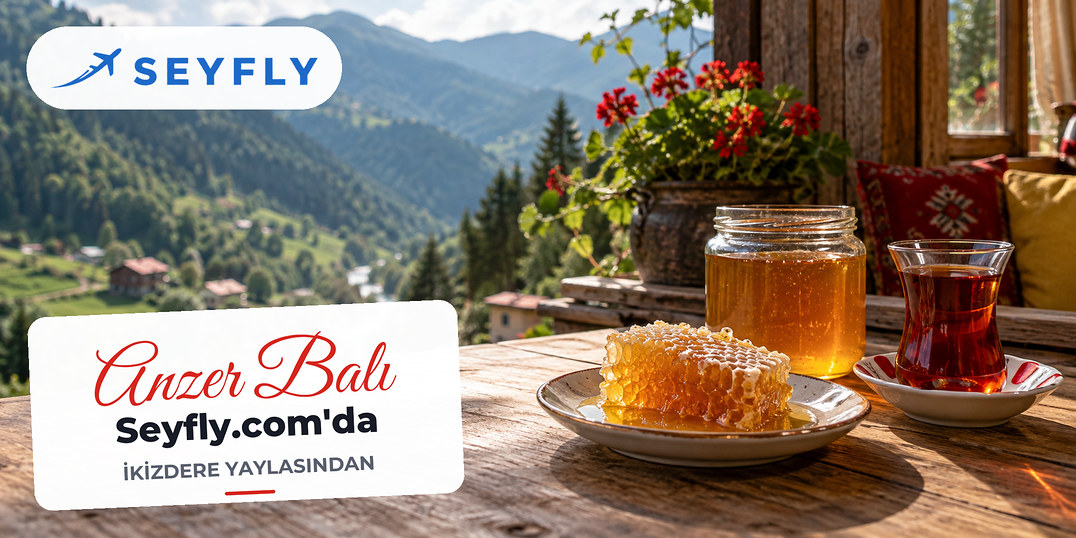 Ahşap masada petek parçası, kavanozda yayla balı ve ince belli bardakta çay